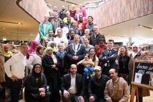The participants of New in the Netherlands with the mayor of Oosterhout, who also gave a talk